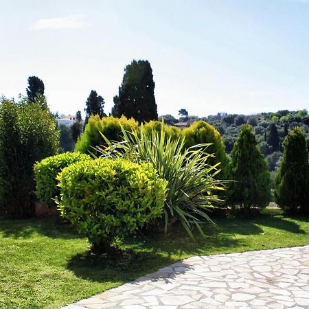 Villa Cottage Kantrillies Fokata Екстериор снимка