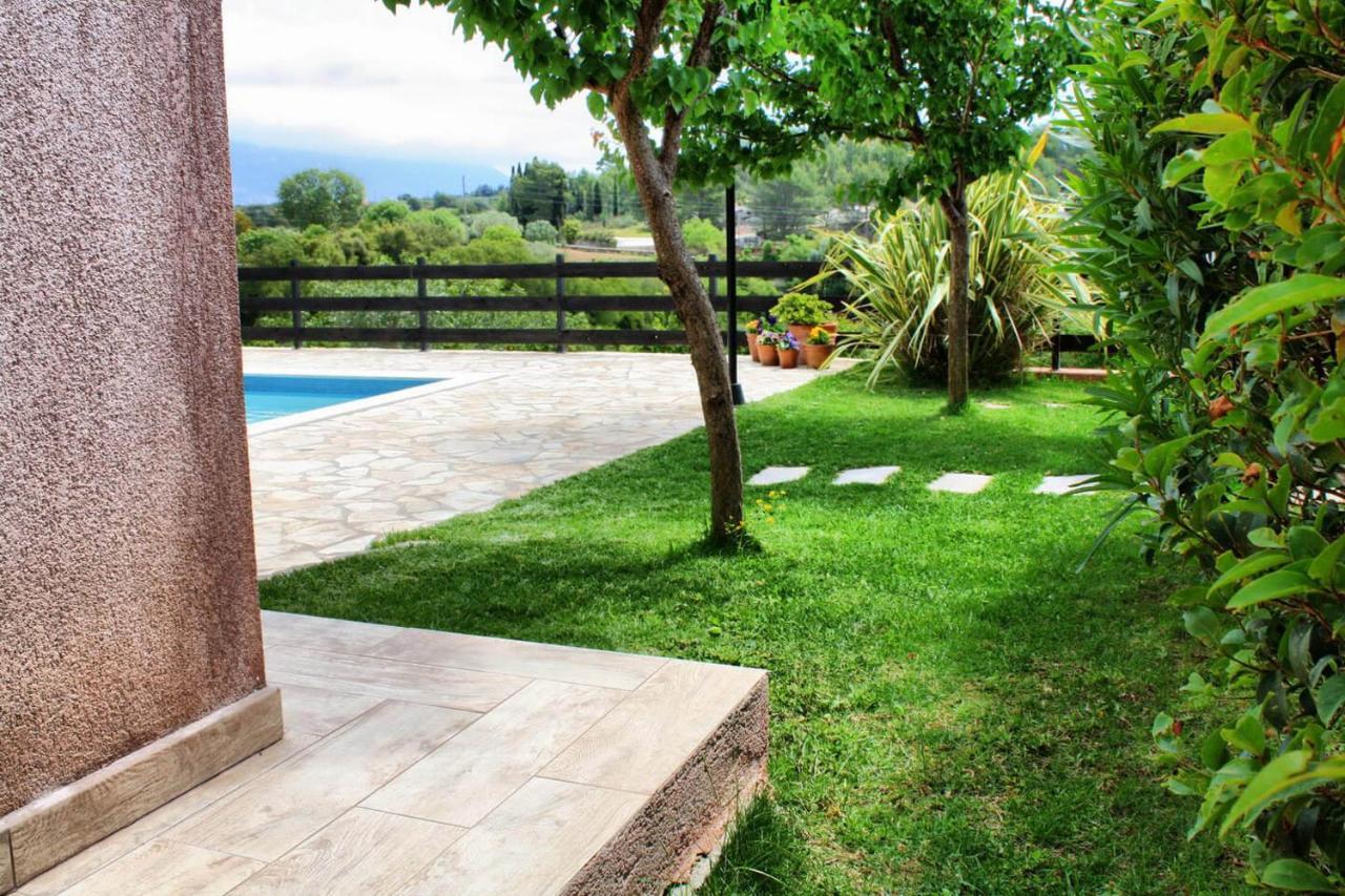 Villa Cottage Kantrillies Fokata Екстериор снимка